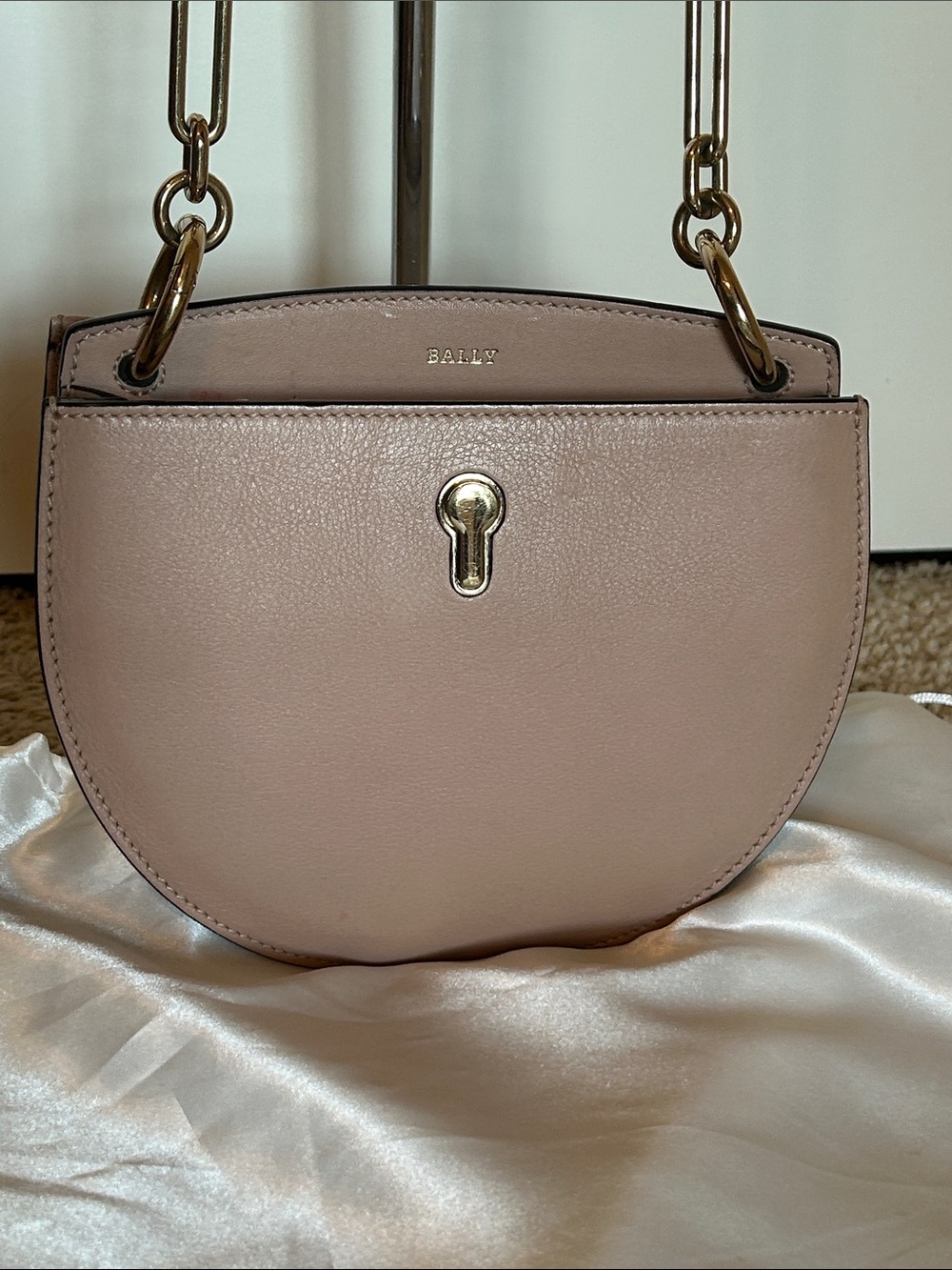 Bally Cecycle Dusty Rose Leather Bag- Amazing!!
